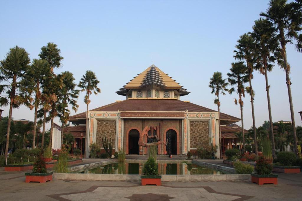 Masri Living By Daphna International Hotel Kejayan