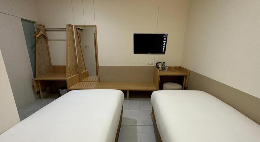 Hotel Masri Living By Daphna International Kejayan